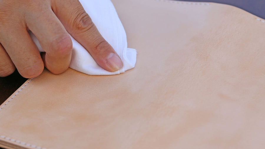 9 Working Ways To Remove Paint From Leather Moonster Leather Products 9-working-ways-to-remove-paint-from-leather-moonster-leather-products