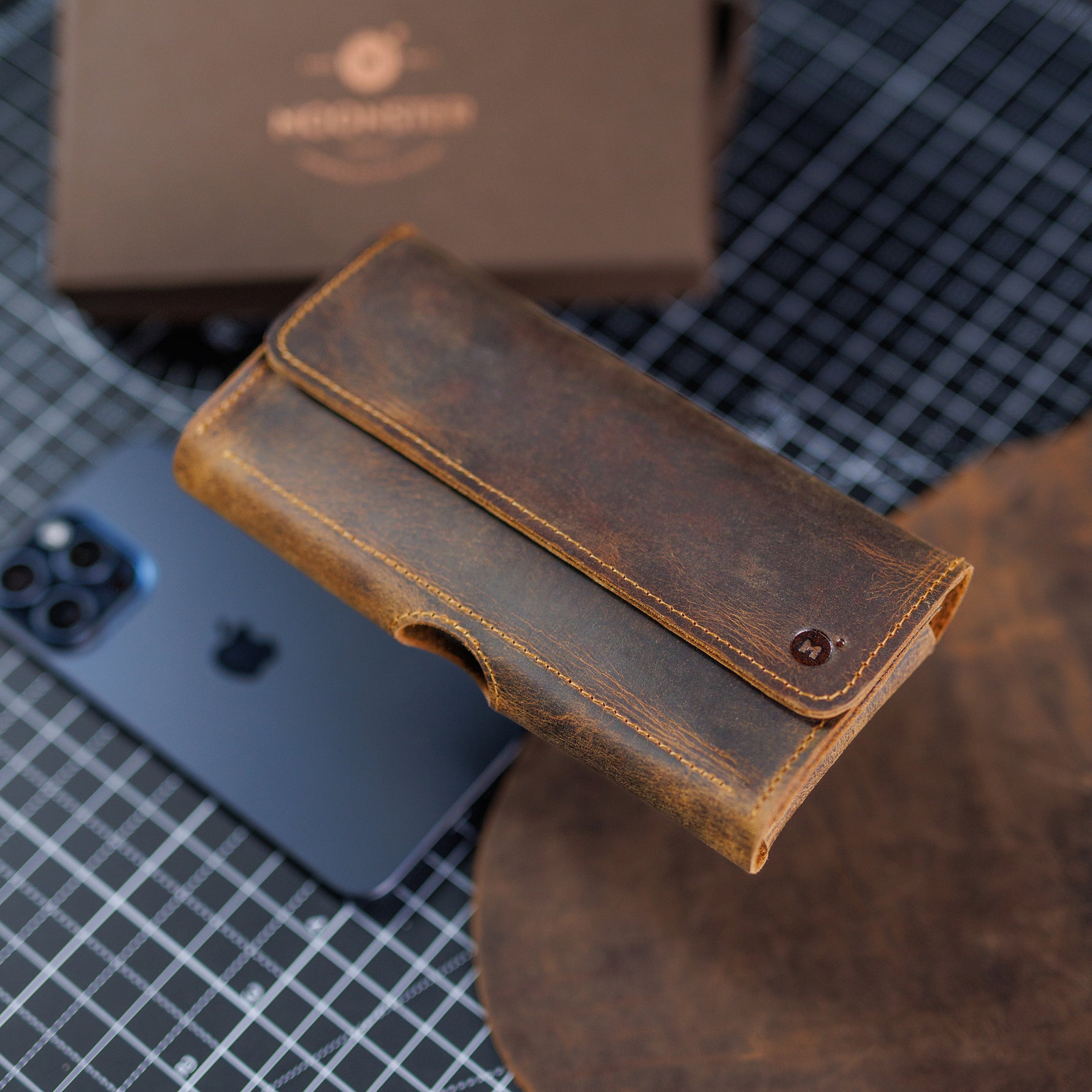 brown leather phone holster by Moonster